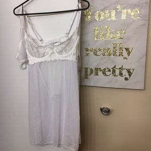 Elegant Moments White Lace Lingerie US Size L